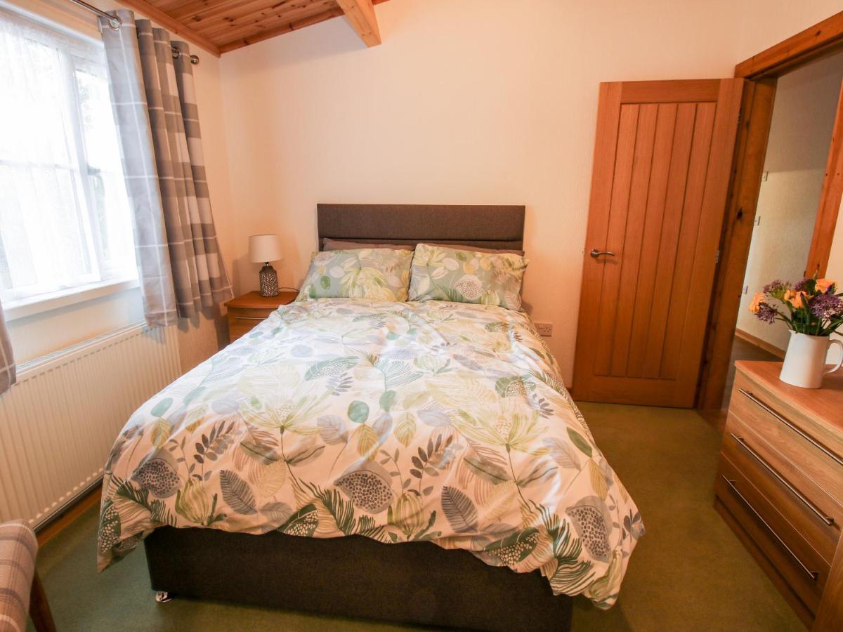 The Log Cabin Tenbury Exterior photo